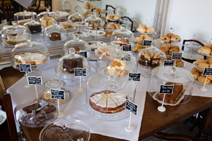  photo of desserts (sweets)